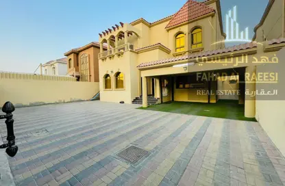 فيلا - 5 غرف نوم - 7 حمامات للايجار في 2 المويهات - المويهات - عجمان