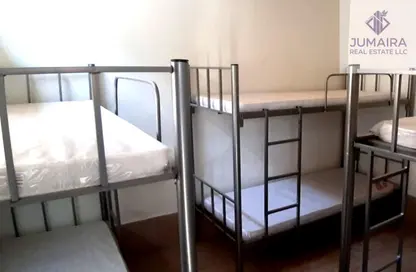 سكن عمال - استوديو - 8 حمامات للايجار في دفن النخيل - رأس الخيمة