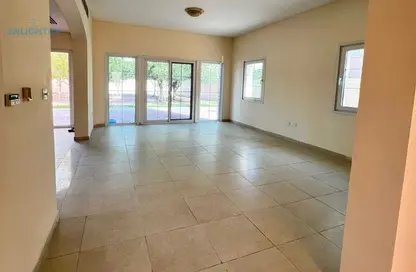 Villa - 2 Bedrooms - 4 Bathrooms for rent in District 16L - Jumeirah Village Circle - Dubai