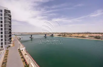Apartment - 2 Bedrooms - 2 Bathrooms for rent in Waters Edge - Yas Island - Abu Dhabi