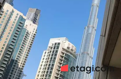 Apartment - 2 Bedrooms - 2 Bathrooms for rent in Burj Khalifa Area - Downtown Dubai - Dubai