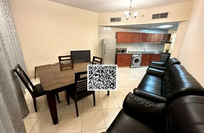 شقة - غرفة نوم - 2 حمامات للبيع في أورينت تاور 1 - أورينت تاور - البستان - عجمان