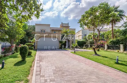 Outdoor House image for: Villa - 4 Bedrooms - 5 Bathrooms for sale in Garden Hall - Islamic Clusters - Jumeirah Islands - Dubai, Image 1