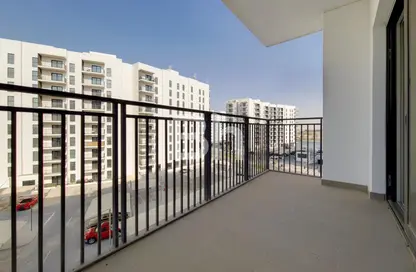 Apartment - 2 Bedrooms - 2 Bathrooms for sale in Waters Edge - Yas Island - Abu Dhabi
