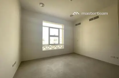 Empty Room image for: Apartment - 2 Bedrooms - 2 Bathrooms for rent in Al Manaseer - Al Ain, Image 1