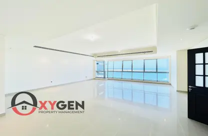 Apartment - 4 Bedrooms - 5 Bathrooms for rent in Silver Wave Tower - Al Mina - Abu Dhabi