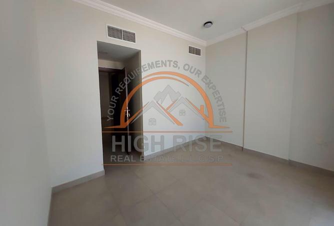 15260418 - Property Image 3