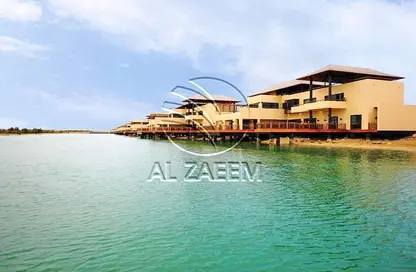 Villa - 4 Bedrooms - 5 Bathrooms for sale in Al Gurm Resort - Al Gurm - Abu Dhabi