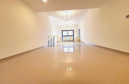 Apartment - 3 Bedrooms - 4 Bathrooms for rent in Jumeirah Garden City - Al Satwa - Dubai