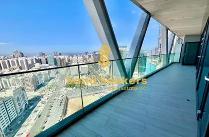 Apartment - 2 Bedrooms - 4 Bathrooms for rent in Water Front Tower A - Waterfront Residential Towers - Tourist Club Area - Abu Dhabi
