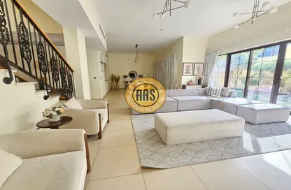Villa - 4 Bedrooms - 5 Bathrooms for rent in Nad Al Sheba 3 - Nad Al Sheba - Dubai