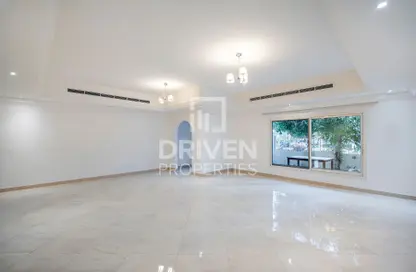Villa - 4 Bedrooms - 5 Bathrooms for rent in Garden Lane Villas - District 15 - Jumeirah Village Circle - Dubai