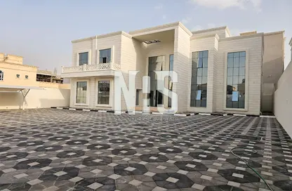 Villa - 7 Bedrooms for sale in Madinat Al Riyad - Abu Dhabi