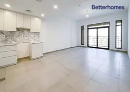 Empty Room image for: Apartment - 1 Bedroom - 1 Bathroom for sale in Lamtara 3 - Madinat Jumeirah Living - Umm Suqeim - Dubai, Image 1