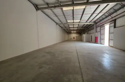 Warehouse - Studio - 1 Bathroom for rent in Al Sajaa Industrial - Al Sajaa - Sharjah