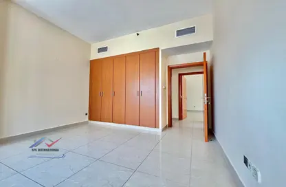 Apartment - 3 Bedrooms - 3 Bathrooms for rent in Al Barsha 1 - Al Barsha - Dubai