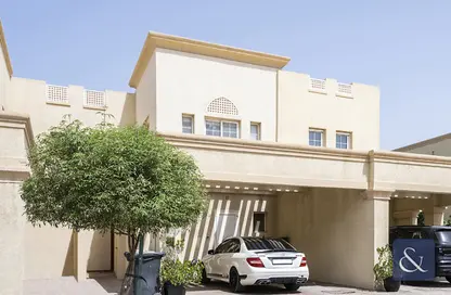 صورة لـ مبنى خارجي فيلا - 2 غرف نوم - 3 حمامات للبيع في الينابيع 9 - الينابيع - دبي ، صورة رقم 1