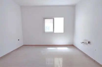 Apartment - 1 Bathroom for rent in SG Muwaileh Building - Muwaileh - Sharjah