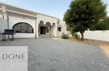 Villa - 3 Bedrooms - 4 Bathrooms for rent in Al Falaj - Al Riqqa - Sharjah
