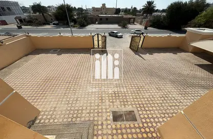 Villa - 6 Bedrooms - 7 Bathrooms for rent in Baniyas - Abu Dhabi