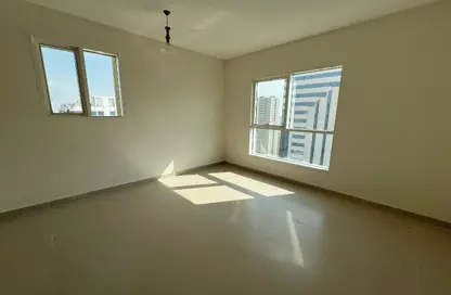 Apartment - 1 Bedroom - 2 Bathrooms for rent in Al Majaz Tower - Al Majaz - Sharjah