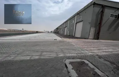 Warehouse - Studio - 7 Bathrooms for rent in Emirates Modern Industrial - Umm Al Quwain
