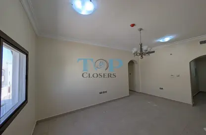 Apartment - 2 Bedrooms - 2 Bathrooms for rent in Al Khabisi - Al Ain