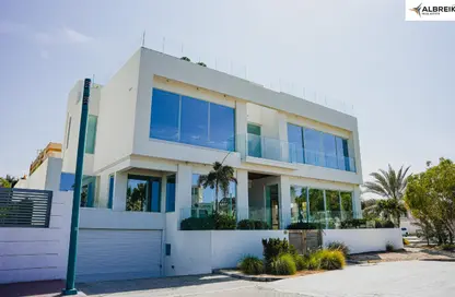 Villa - 6 Bedrooms - 7+ Bathrooms for sale in Umm Suqeim 2 - Umm Suqeim - Dubai