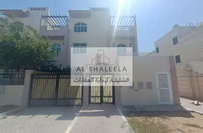 فيلا - 6 غرف نوم - 7 حمامات للايجار في معسكر آل نهيان - أبوظبي