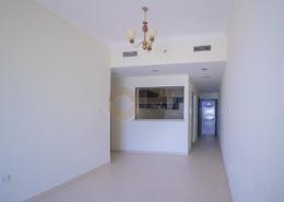 Apartment - 2 bedrooms - 3 bathrooms for rent in Mazaya 12 - Queue Point - Dubai Land - Dubai