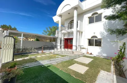 Outdoor House image for: Villa - 4 Bedrooms - 5 Bathrooms for rent in Umm Suqeim 2 - Umm Suqeim - Dubai, Image 1