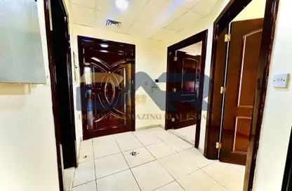 Apartment - 2 Bedrooms - 2 Bathrooms for rent in Shabiya 12 - Shabiya - Mussafah - Abu Dhabi