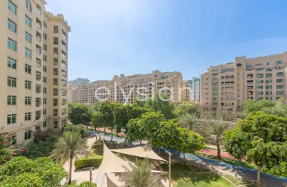 Apartment - 3 Bedrooms - 4 Bathrooms for rent in Abu Keibal - Shoreline Apartments - Palm Jumeirah - Dubai