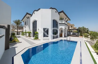 Villa - 5 Bedrooms - 6 Bathrooms for rent in Garden Homes Frond B - Garden Homes - Palm Jumeirah - Dubai