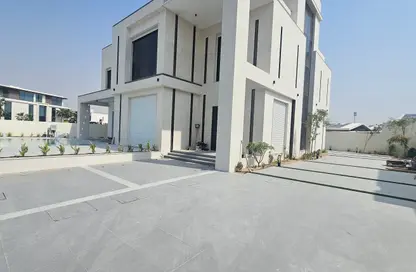 Villa - 6 Bedrooms - 7+ Bathrooms for rent in Nad Al Sheba Villas - Nad Al Sheba 3 - Nad Al Sheba - Dubai