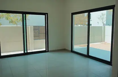 فيلا - 4 غرف نوم - 5 حمامات للبيع في مدينة الشارقة المستدامة - الشارقة