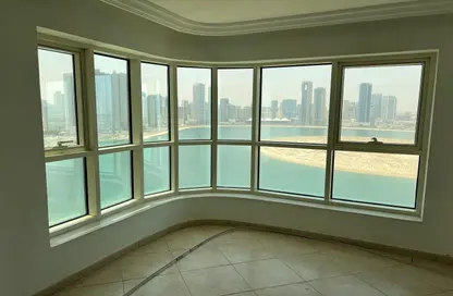 Apartment - 3 Bedrooms - 4 Bathrooms for rent in Al Khan Corniche - Al Khan - Sharjah