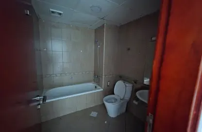 Apartment - 1 Bedroom - 2 Bathrooms for rent in Al Rashidiya Towers - Ajman Downtown - Ajman