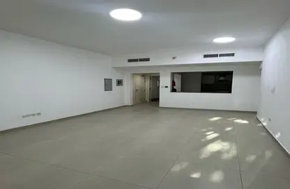 Apartment - 2 Bedrooms - 2 Bathrooms for sale in Al Khaleej Village - Al Ghadeer - Abu Dhabi