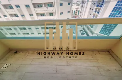 Apartment - 2 Bedrooms - 2 Bathrooms for rent in Muwaileh 29 Building - Muwaileh - Sharjah