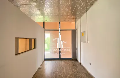 Shop - Studio - 1 Bathroom for rent in O01 - Persia Cluster - International City - Dubai