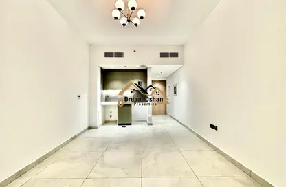 Apartment - Studio - 1 Bathroom for rent in Sama Al Jaddaf - Al Jaddaf - Dubai