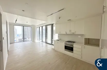 Apartment - 1 Bedroom - 2 Bathrooms for sale in Boulevard Point - Downtown Dubai - Dubai Apartment - 1 Bedroom - 2 Bathrooms for sale in Boulevard Point - Downtown Dubai - Dubai