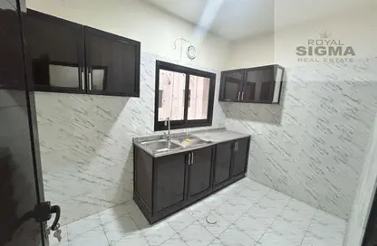 Apartment - 2 Bedrooms - 3 Bathrooms for rent in Al Reffa - Al Raffa - Bur Dubai - Dubai