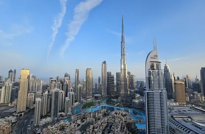 Apartment - 2 Bedrooms - 2 Bathrooms for rent in Burj Royale - Downtown Dubai - Dubai