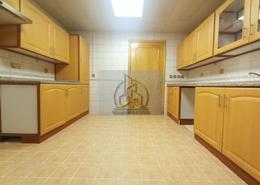 Apartment - 3 bedrooms - 3 bathrooms for rent in Al Istiqlal Street - Al Khalidiya - Abu Dhabi
