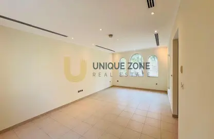 Townhouse - 3 Bedrooms - 5 Bathrooms for rent in District 8 - Jumeirah Park - Dubai