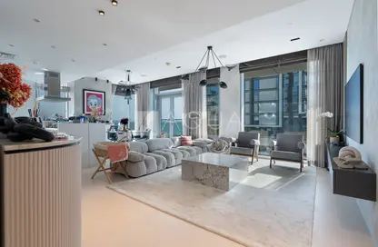 شقة - 3 غرف نوم - 5 حمامات للايجار في 6 شقة بناية - مساكن بلوواترز - بلوواترز - دبي