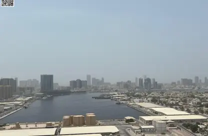 شقة - 2 غرف نوم - 2 حمامات للايجار في برج البوابة 2 - مشيرف - عجمان