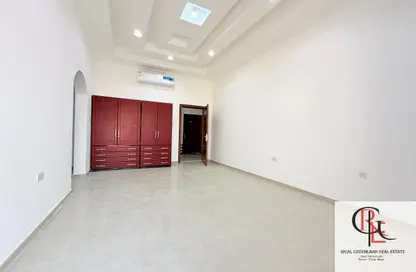 Apartment - Studio - 1 Bathroom for rent in Mohamed Bin Zayed Centre - Mohamed Bin Zayed City - Abu Dhabi